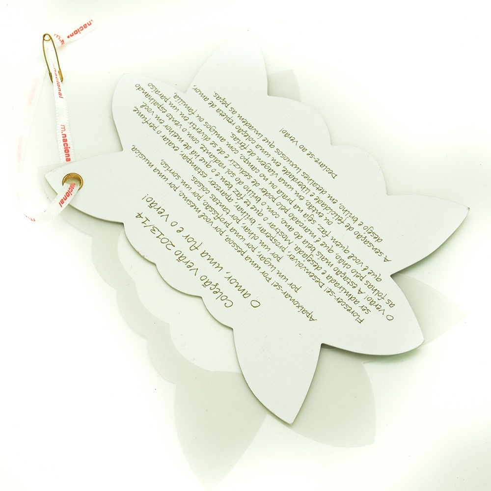 如何解决同批吊牌颜色一致？